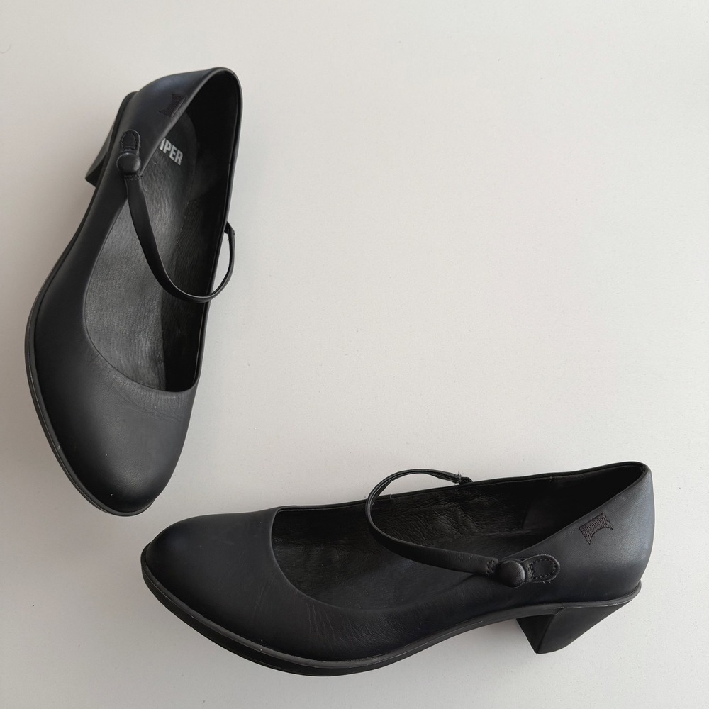 Camper EUC Helena Bajo Almond Toe Mary Jane Black Comfort Heel Shoe EU 37 US 7